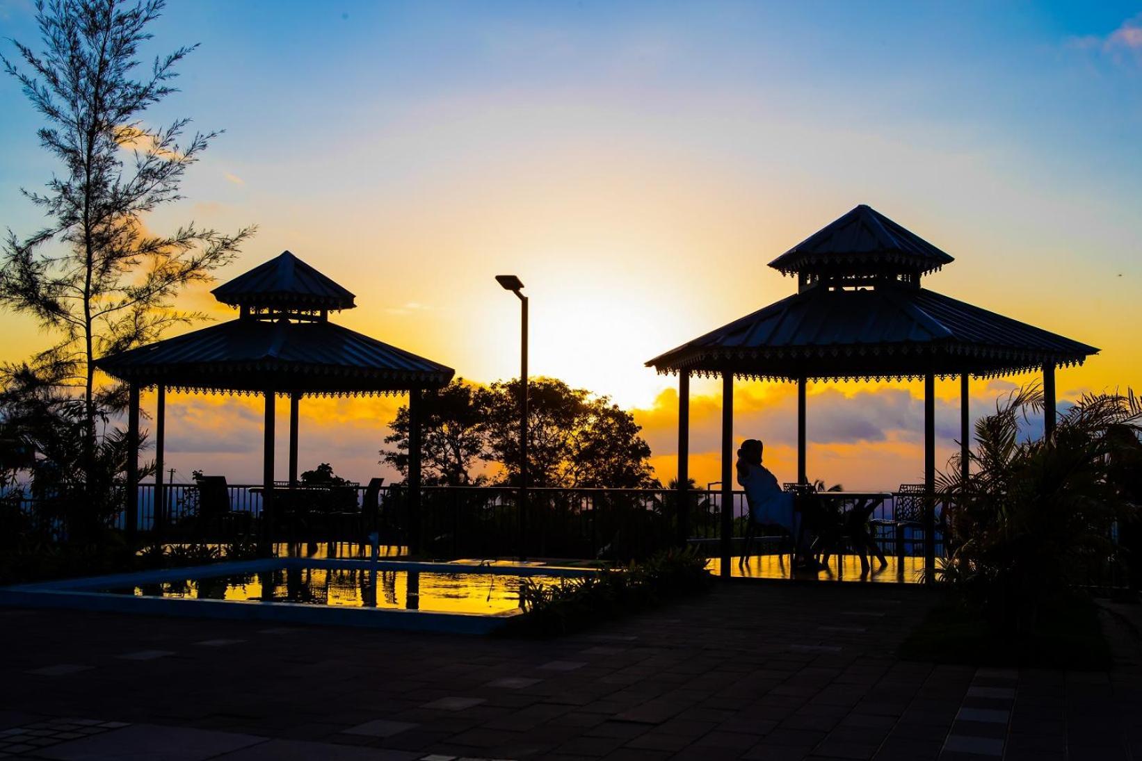 Misty Green Hills Parks & Resorts Kondotty Bagian luar foto