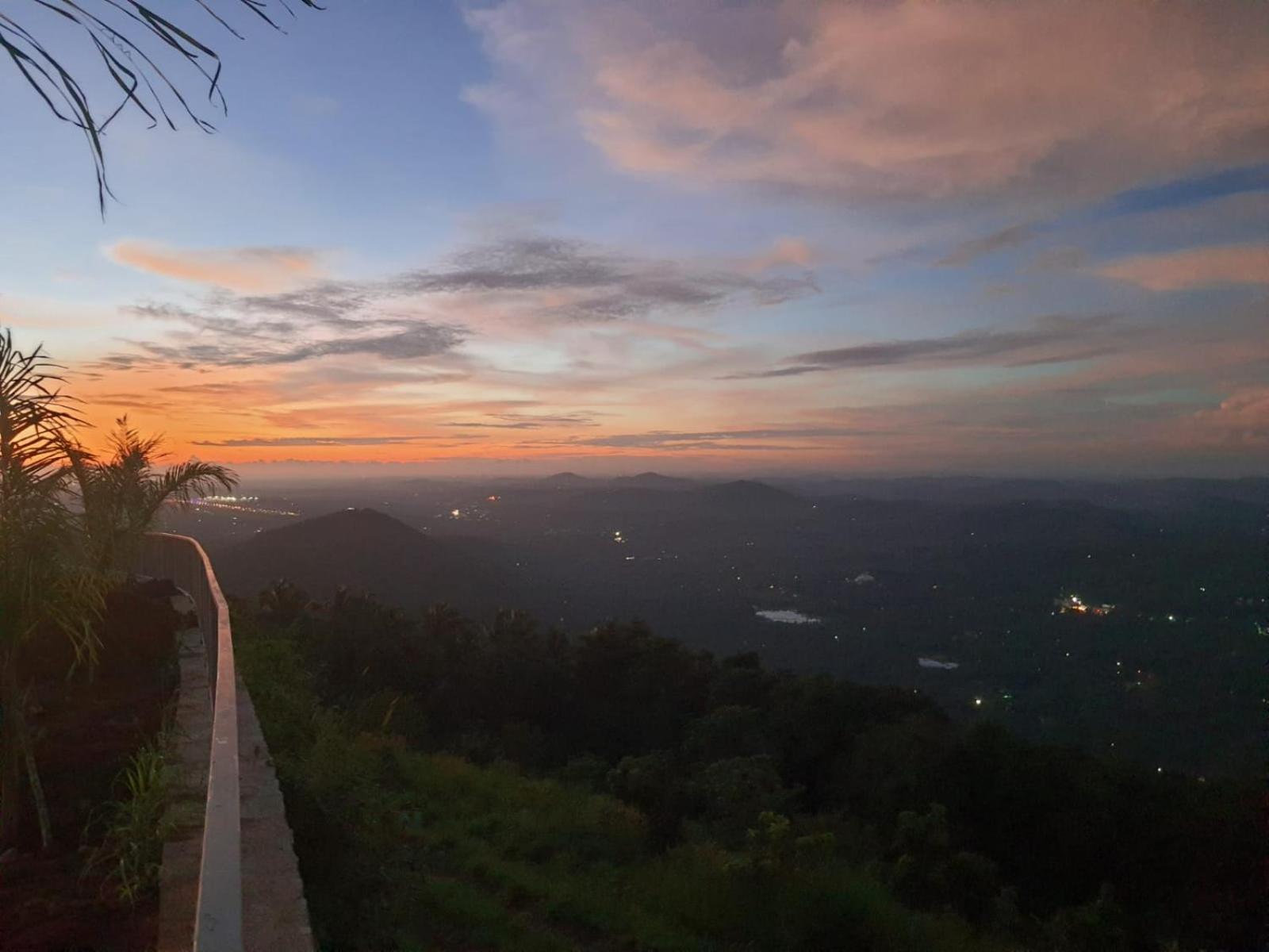 Misty Green Hills Parks & Resorts Kondotty Bagian luar foto